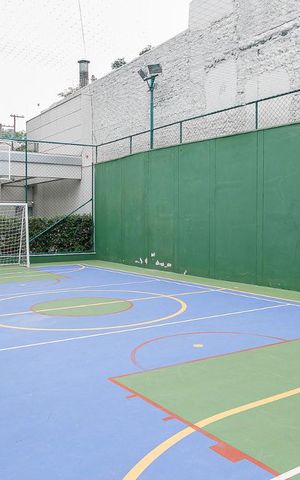 Apartamento à venda com 121m², 2 quartos e 2 vagas Apartamento à venda com 121m², 2 quartos e 2 vagasQuadra Esportiva