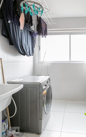 Apartamento à venda com 121m², 2 quartos e 2 vagas Apartamento à venda com 121m², 2 quartos e 2 vagasÁrea de Serviço