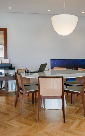 Apartamento à venda com 121m², 2 quartos e 2 vagas Apartamento à venda com 121m², 2 quartos e 2 vagasSala
