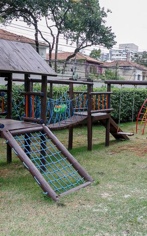 Apartamento à venda com 121m², 2 quartos e 2 vagas Apartamento à venda com 121m², 2 quartos e 2 vagasPlayground
