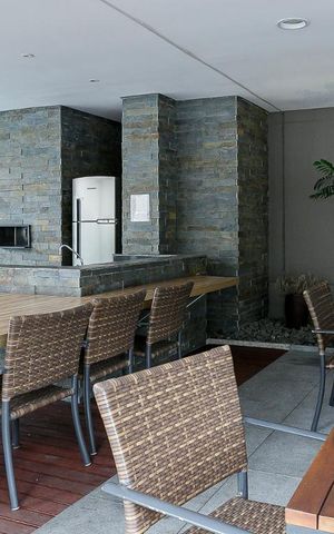 Apartamento à venda com 121m², 2 quartos e 2 vagas Apartamento à venda com 121m², 2 quartos e 2 vagasChurrasqueira