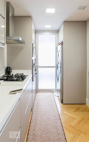 Apartamento à venda com 121m², 2 quartos e 2 vagas Apartamento à venda com 121m², 2 quartos e 2 vagasCozinha
