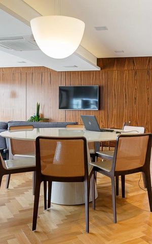 Apartamento à venda com 121m², 2 quartos e 2 vagas Apartamento à venda com 121m², 2 quartos e 2 vagasSala