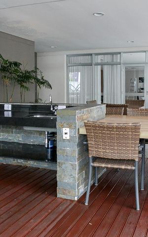 Apartamento à venda com 121m², 2 quartos e 2 vagas Apartamento à venda com 121m², 2 quartos e 2 vagasChurrasqueira