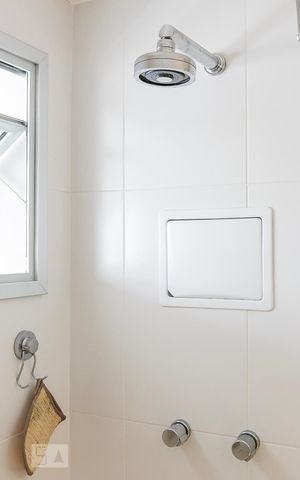 Apartamento à venda com 121m², 2 quartos e 2 vagas Apartamento à venda com 121m², 2 quartos e 2 vagasChuveiro