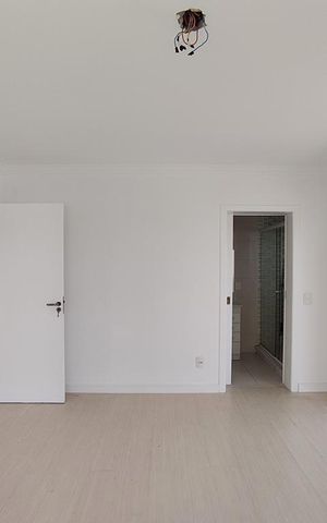 Casa à venda com 217m², 3 quartos e 5 vagas Casa à venda com 217m², 3 quartos e 5 vagasQuarto 2