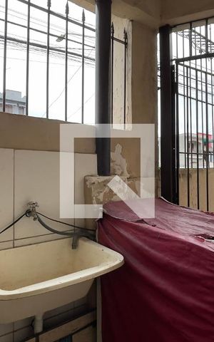 Casa à venda com 100m², 3 quartos e 4 vagas Casa à venda com 100m², 3 quartos e 4 vagasCasa 1 - Área de Serviço
