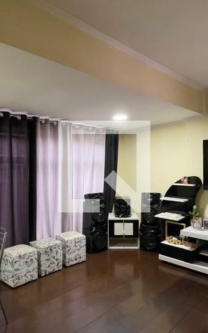Casa à venda com 100m², 3 quartos e 4 vagas Casa à venda com 100m², 3 quartos e 4 vagasCasa 1 - Sala