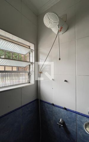Casa à venda com 100m², 3 quartos e 4 vagas Casa à venda com 100m², 3 quartos e 4 vagasCasa 1 - Banheiro Suíte 2
