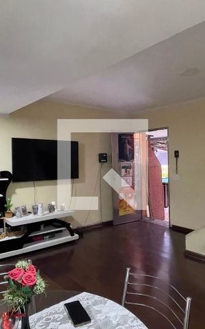 Casa à venda com 100m², 3 quartos e 4 vagas Casa à venda com 100m², 3 quartos e 4 vagasCasa 1 - Sala
