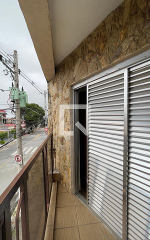 Casa à venda com 100m², 3 quartos e 4 vagas Casa à venda com 100m², 3 quartos e 4 vagasCasa 1 - Varanda Suíte 1