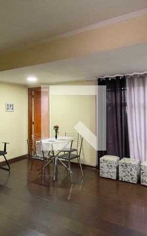 Casa à venda com 100m², 3 quartos e 4 vagas Casa à venda com 100m², 3 quartos e 4 vagasCasa 1 - Sala