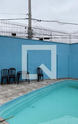 Casa à venda com 100m², 3 quartos e 4 vagas Casa à venda com 100m², 3 quartos e 4 vagasÁrea comum