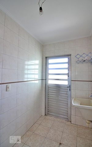 Casa à venda com 240m², 3 quartos e 6 vagasLavanderia