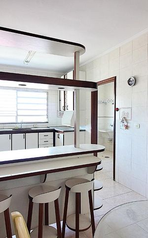 Casa à venda com 240m², 3 quartos e 6 vagasCozinha