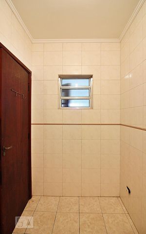 Casa à venda com 240m², 3 quartos e 6 vagasDispensa