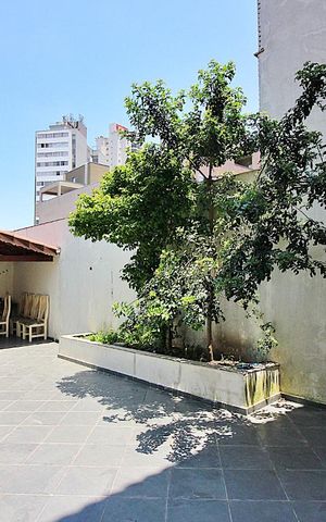 Casa à venda com 240m², 3 quartos e 6 vagasQuintal