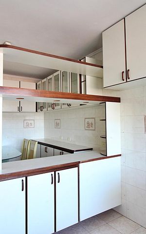 Casa à venda com 240m², 3 quartos e 6 vagasCozinha