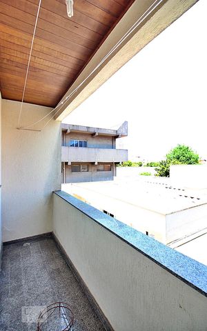 Casa à venda com 240m², 3 quartos e 6 vagasLavanderia
