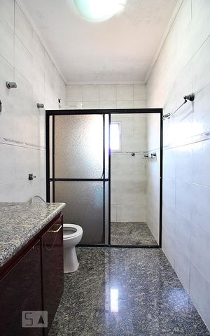 Casa à venda com 240m², 3 quartos e 6 vagasBanheiro Social