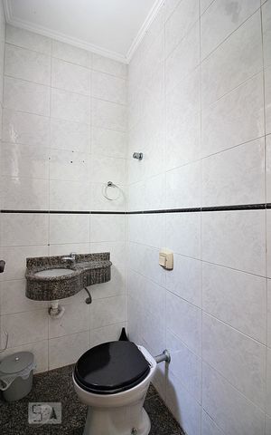 Casa à venda com 240m², 3 quartos e 6 vagasLavabo