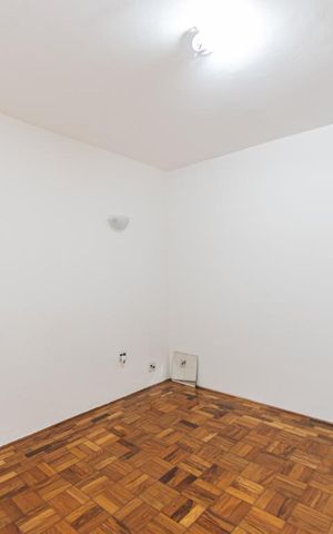 Casa à venda com 150m², 4 quartos e sem vaga Casa à venda com 150m², 4 quartos e sem vagaQuarto 1
