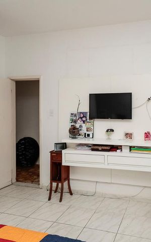 Casa à venda com 240m², 4 quartos e 5 vagas Casa à venda com 240m², 4 quartos e 5 vagasQuarto 1