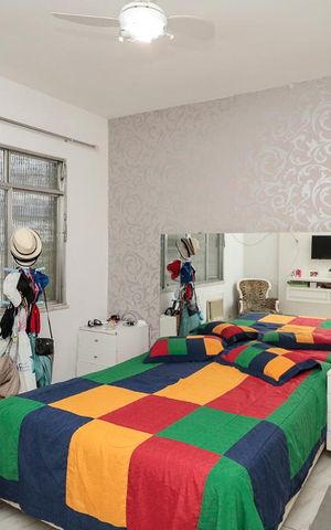 Casa à venda com 240m², 4 quartos e 5 vagas Casa à venda com 240m², 4 quartos e 5 vagasQuarto 1