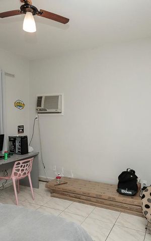 Casa à venda com 240m², 4 quartos e 5 vagas Casa à venda com 240m², 4 quartos e 5 vagasQuarto 3