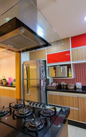 Casa à venda com 260m², 4 quartos e 3 vagas Casa à venda com 260m², 4 quartos e 3 vagasCozinha