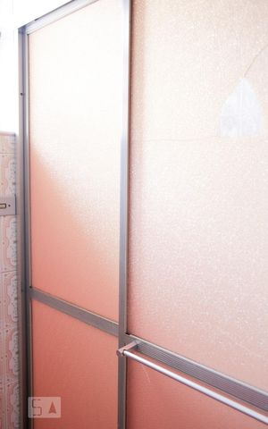 Casa para alugar com 310m², 6 quartos e 10 vagasBanheiro