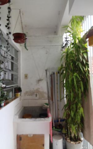 Casa à venda com 300m², 2 quartos e 2 vagasÁrea serviço