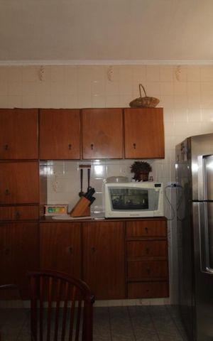 Casa à venda com 300m², 2 quartos e 2 vagasCozinha