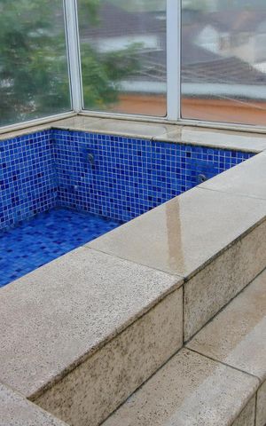 Casa para alugar com 590m², 6 quartos e 6 vagas Casa para alugar com 590m², 6 quartos e 6 vagasÁrea Externa - Piscina