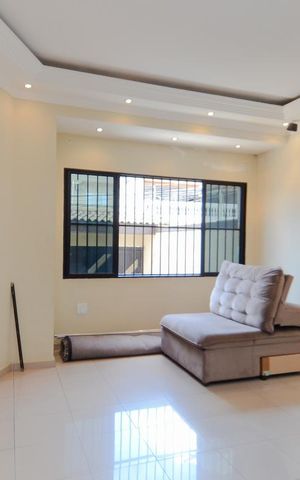 Casa à venda com 350m², 3 quartos e 4 vagasSala