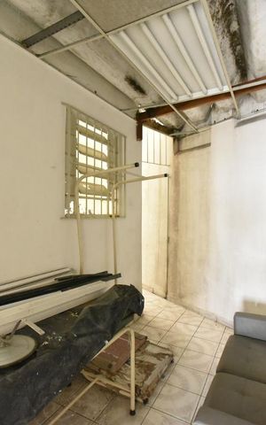 Casa à venda com 100m², 3 quartos e 1 vagaQuarto externo