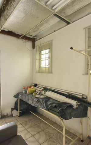 Casa à venda com 100m², 3 quartos e 1 vagaQuarto externo