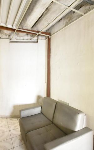 Casa à venda com 100m², 3 quartos e 1 vagaQuarto externo