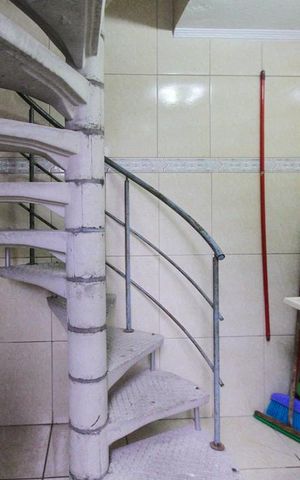 Casa à venda com 200m², 3 quartos e 2 vagas Casa à venda com 200m², 3 quartos e 2 vagascorredor externo
