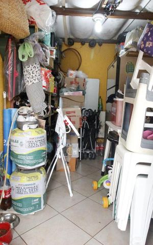 Casa à venda com 102m², 2 quartos e 4 vagasÁrea de Serviço e despensa