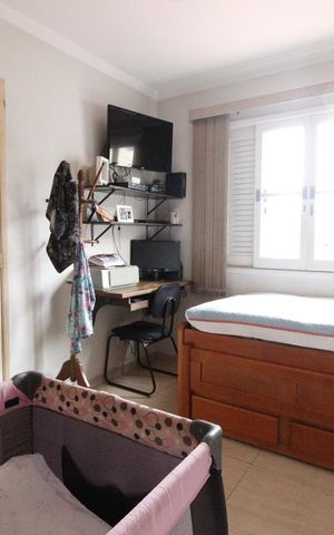 Casa à venda com 102m², 2 quartos e 4 vagasQuarto 2