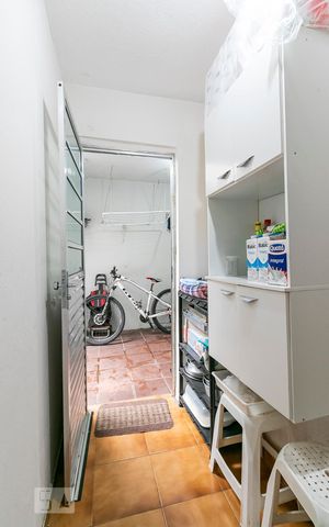 Casa à venda com 100m², 3 quartos e 1 vagaÁrea de Serviço - Acesso