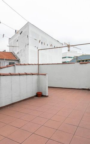 Casa à venda com 100m², 3 quartos e 1 vagaTerraço / Laje