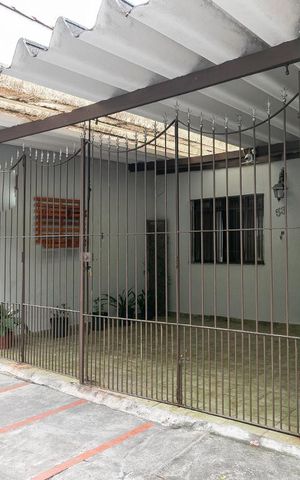 Casa à venda com 100m², 3 quartos e 1 vagaFachada
