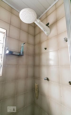 Casa à venda com 100m², 3 quartos e 1 vagaBanheiro 1