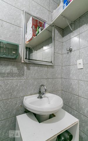 Casa à venda com 100m², 3 quartos e 1 vagaBanheiro 2
