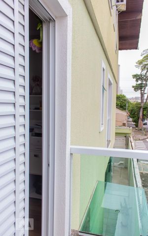 Casa à venda com 180m², 4 quartos e 3 vagas Casa à venda com 180m², 4 quartos e 3 vagasVaranda do Quarto 1