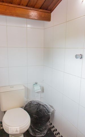 Casa à venda com 180m², 4 quartos e 3 vagas Casa à venda com 180m², 4 quartos e 3 vagasLavabo do Lounge