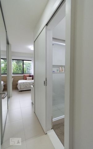 Apartamento à venda com 150m², 3 quartos e 3 vagas Apartamento à venda com 150m², 3 quartos e 3 vagasQuarto 2 - Suíte