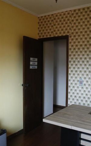 Casa à venda com 300m², 4 quartos e 3 vagasquarto 2